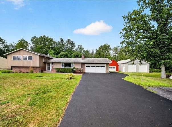 8165 Caughdenoy Road, Clay, NY 13041