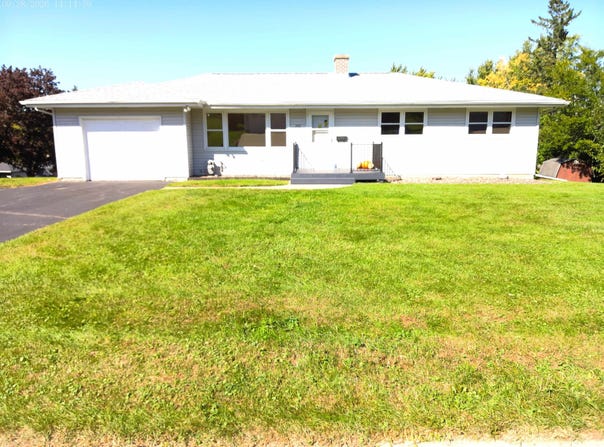 202 SUNSET Drive, DeForest, WI 53532