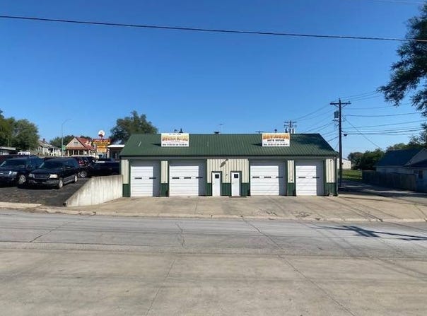 712 N Walnut St, Cameron, MO 64429