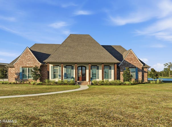 234 Cypress Bend Road, Scott, LA 70583