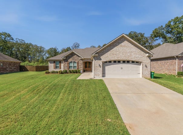 917 Oak Forest Circle, Sherwood, AR 72120