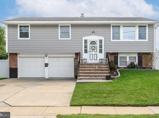 326 HARRISON Avenue, BEVERLY, NJ 08010