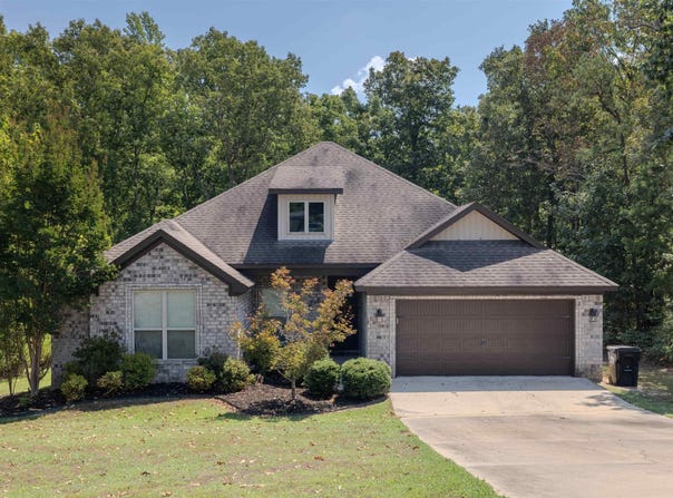 6136 Stone Chase Drive, Benton, AR 72019