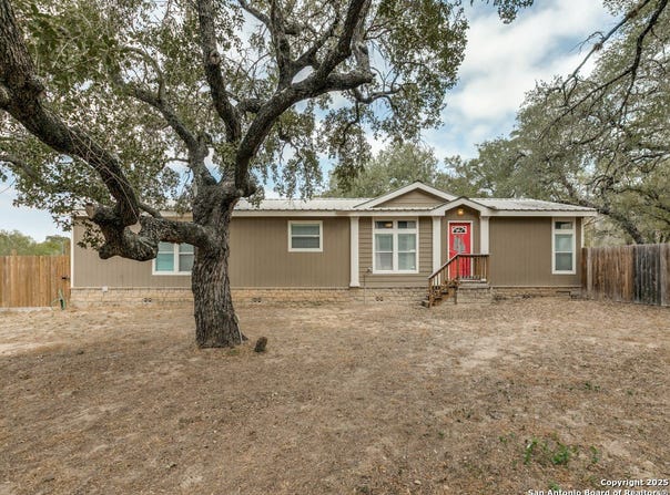 5107 Savannah Woods, Von Ormy, TX 78073