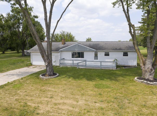 965 E Remus Road, Mount Pleasant, MI 48858