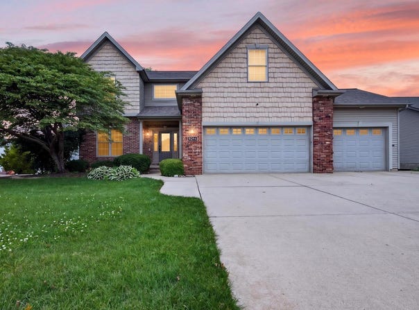 2713 Piney Run, Bloomington, IL 61705