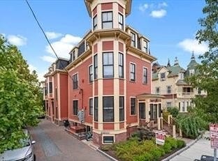 42 Bow Street, Somerville, MA 02143