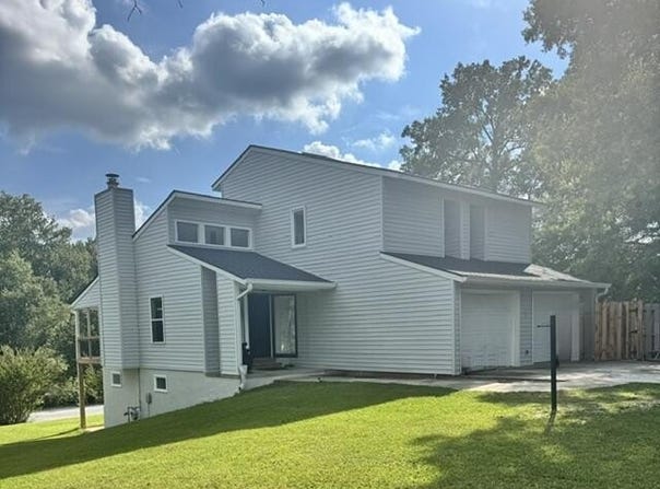 211 Curl Creek Rd, Greenwood, SC 29649