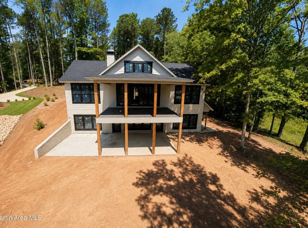 479 Transom Dr, Jacksons Gap, AL 36861
