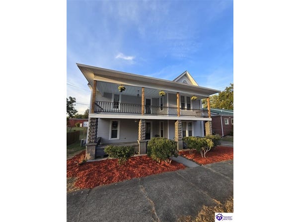211 E Main Street, Hodgenville, KY 42748