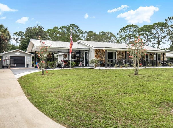702 N Chapel, Bunnell, FL 32110