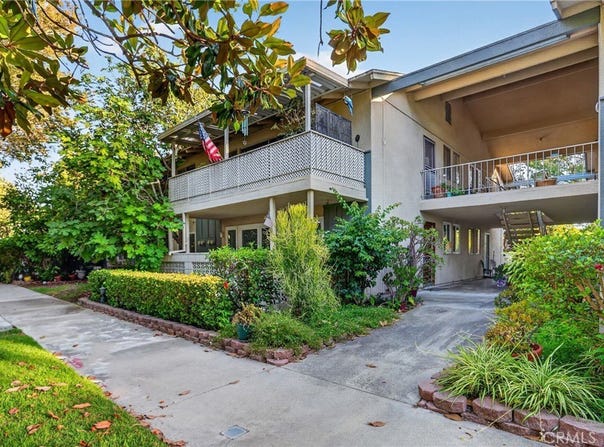 8 Via Castilla, Laguna Woods, CA 92637