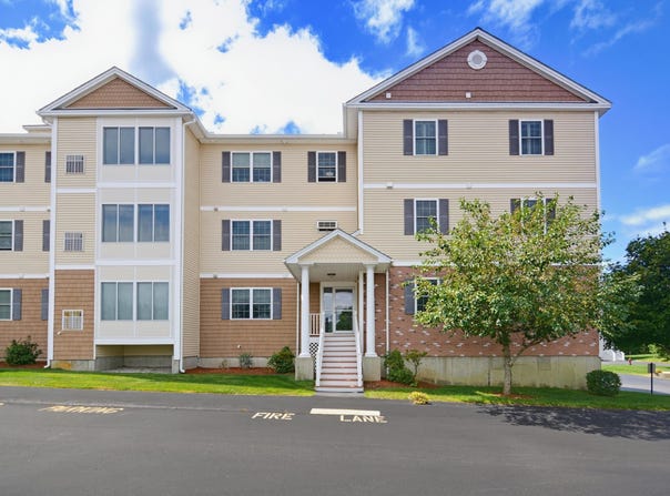 65 Fordway Extension, Derry, NH 03038