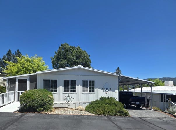 39678 Road 425B, Oakhurst, CA 93644