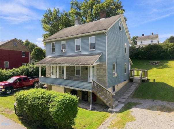 247 Maple St, Sewickley Twp, PA 15678