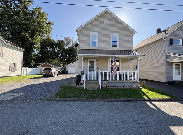 142 Nesbit, Franklin, PA 16323
