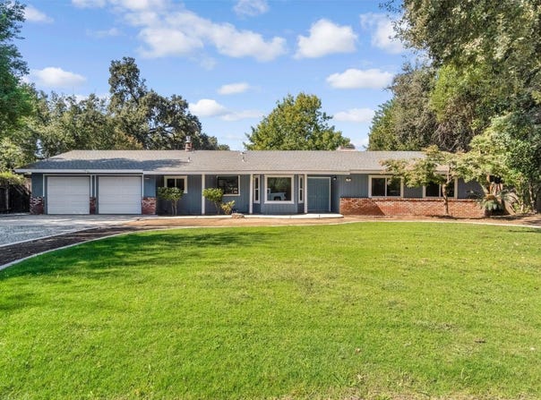 93 Trout Lake Drive, Sanger, CA 93657