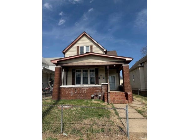 1411 W Maryland Street, Evansville, IN 47710-1829