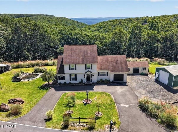151 Colleen Drive, Blakeslee, PA 18610