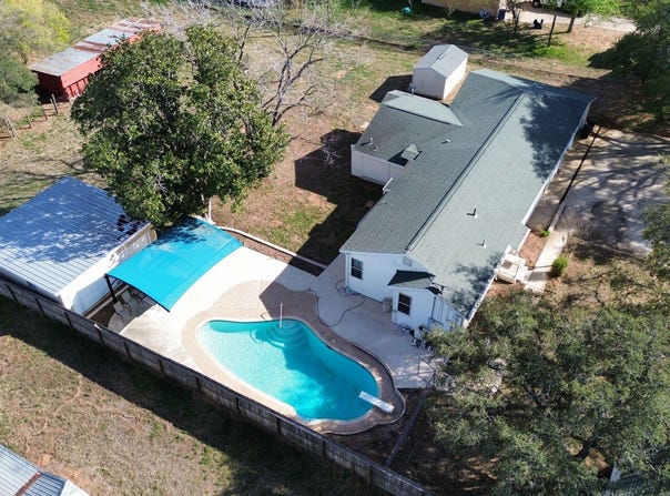 6730 E Loop 1604 S, Adkins, TX 78101