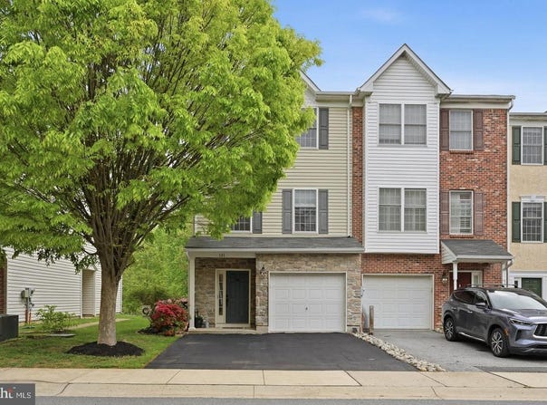 121 PUMPKIN PATCH Lane, HOCKESSIN, DE 19707