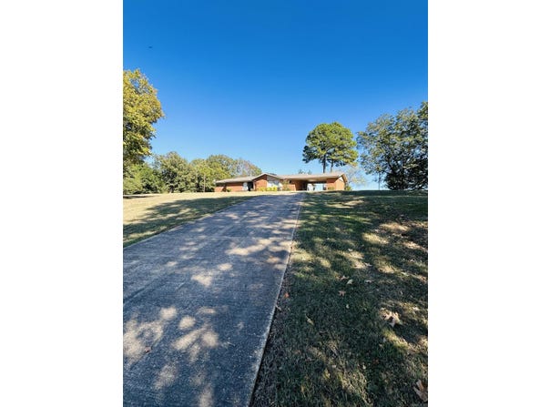 6416 N Highway 1, Colt, AR 72436