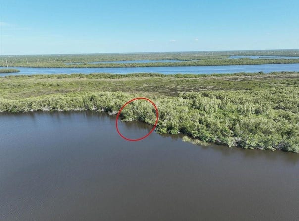 2285 DELAN Drive, PUNTA GORDA, FL 33983