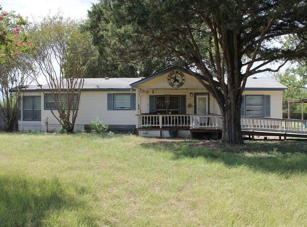 9201 Enchanted Dr, Mabank, TX 75156