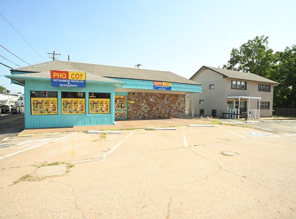 1018 S Austin Avenue, Denison, TX 75020