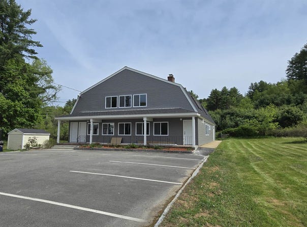 1578 Dover Road, Epsom, NH 03234