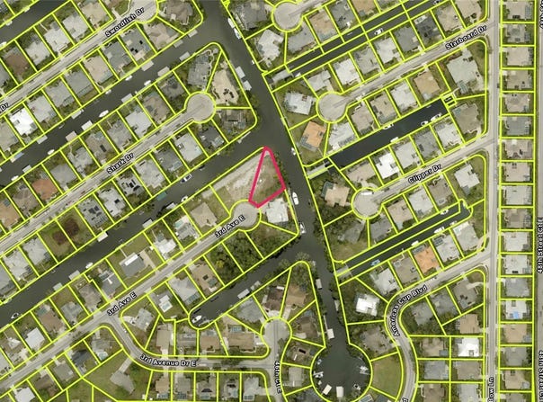 4623 3RD Avenue E, BRADENTON, FL 34208