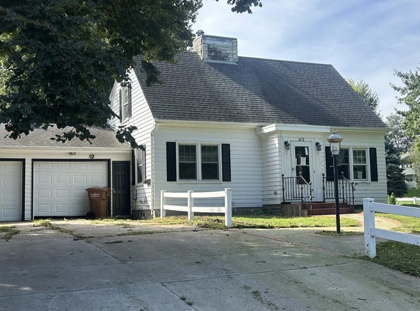 102 Pike Avenue, Carroll, IA 51401