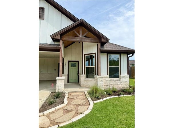 3677 Rabbit Lane, Bryan, TX 77808