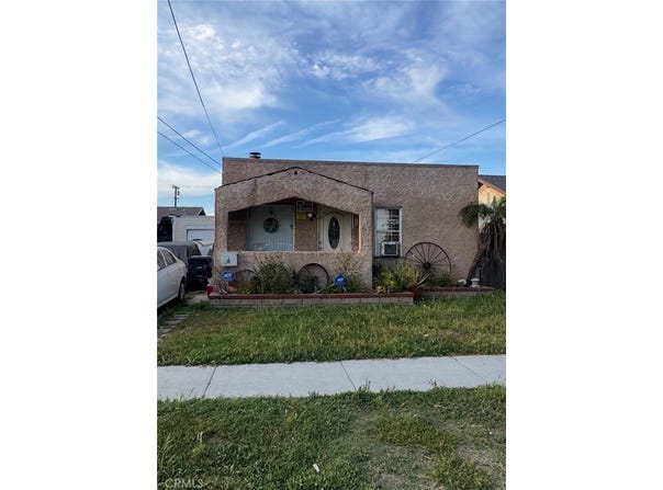 11627 186th, Artesia, CA 90701