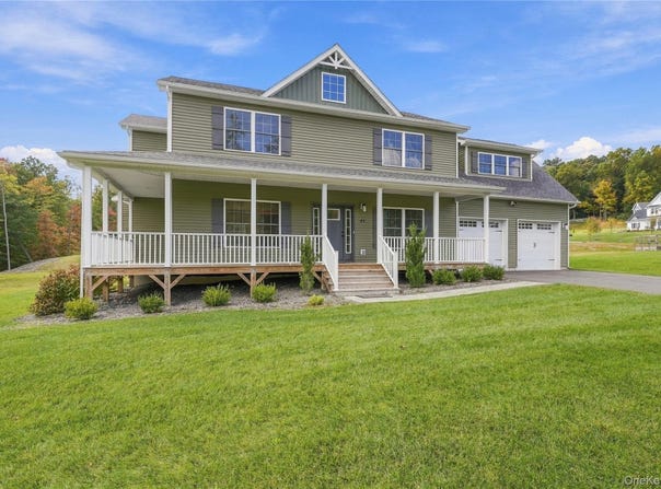 45 Frank Street, New Windsor, NY 12553