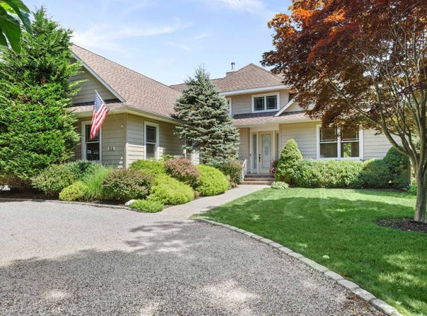 52 Sea Gate Avenue, Westhampton, NY 11977