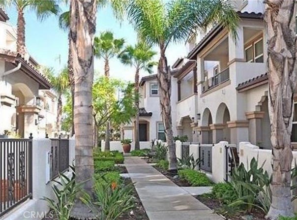 76 Bixby Circle, Buena Park, CA 90621