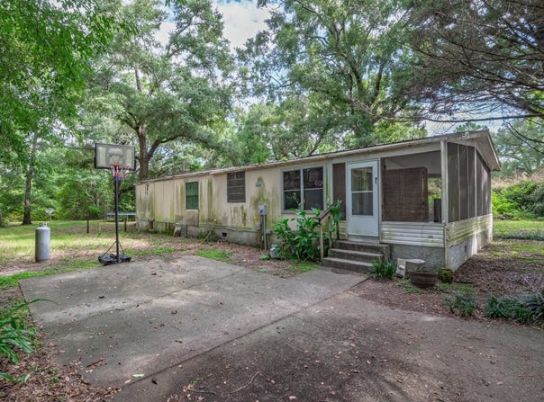 10 Lake Ellen Shores Drive, Crawfordville, FL 32327