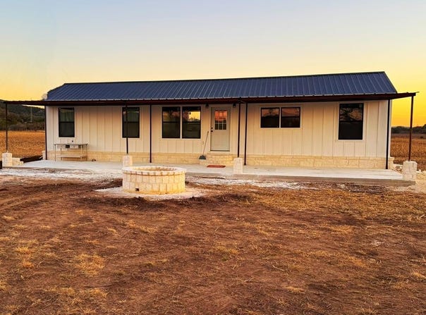 1008 B and R Ranch, Utopia, TX 78884