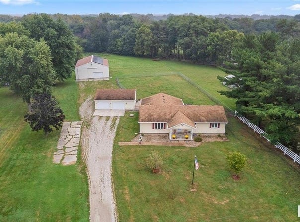 3326 Brickler Road, Springfield, IL 62707
