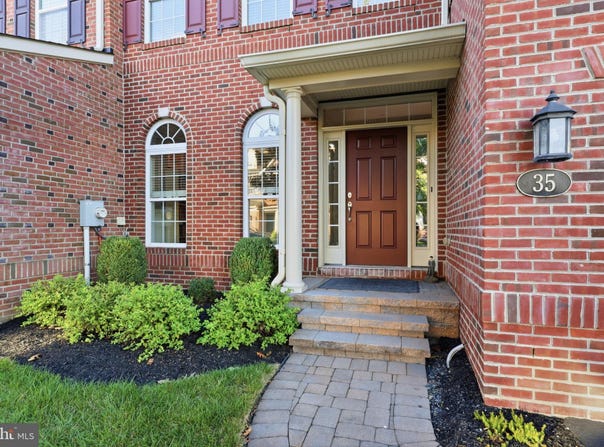 35 RITTENHOUSE Circle, NEWTOWN, PA 18940