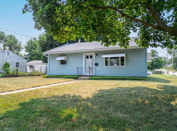 824 Townline Avenue, Beloit, WI 53511