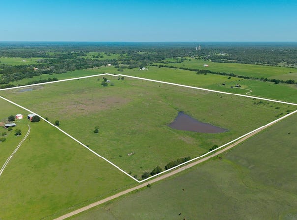 1571 Schulze Rd, Schulenburg, TX 78956