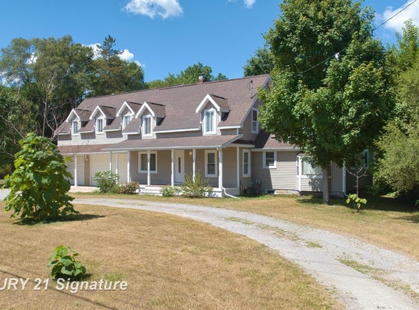 5255 N Seymour Road, Flushing, MI 48433-1028