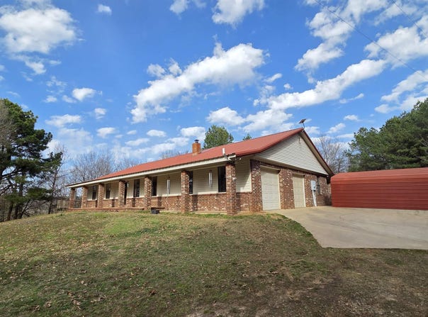 655 Charton Road, Morrilton, AR 72110