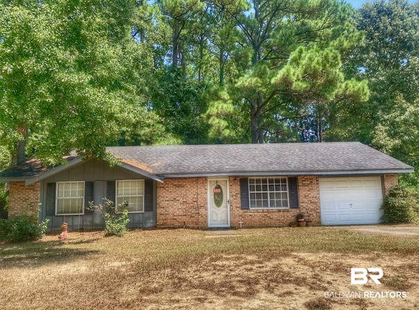 115 E Sara Avenue, Spanish Fort, AL 36527