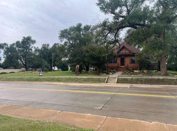1208 N Morgan Ave, Downs, KS 67437