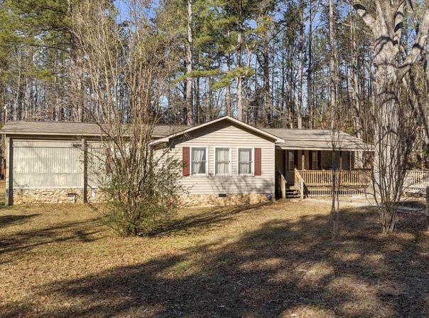 2728 Indian Mound Road, Laurens, SC 29360