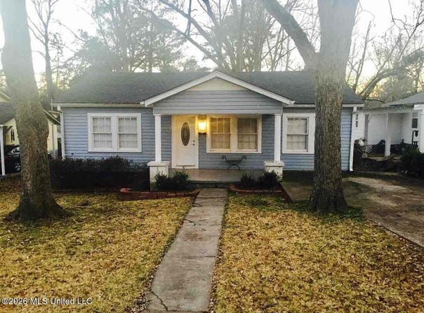 106 3rd Avenue SW, Magee, MS 39111