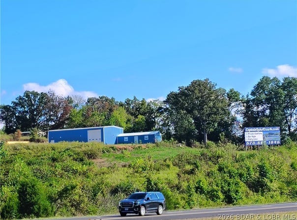 149 A Midway Road, Eldon, MO 65026